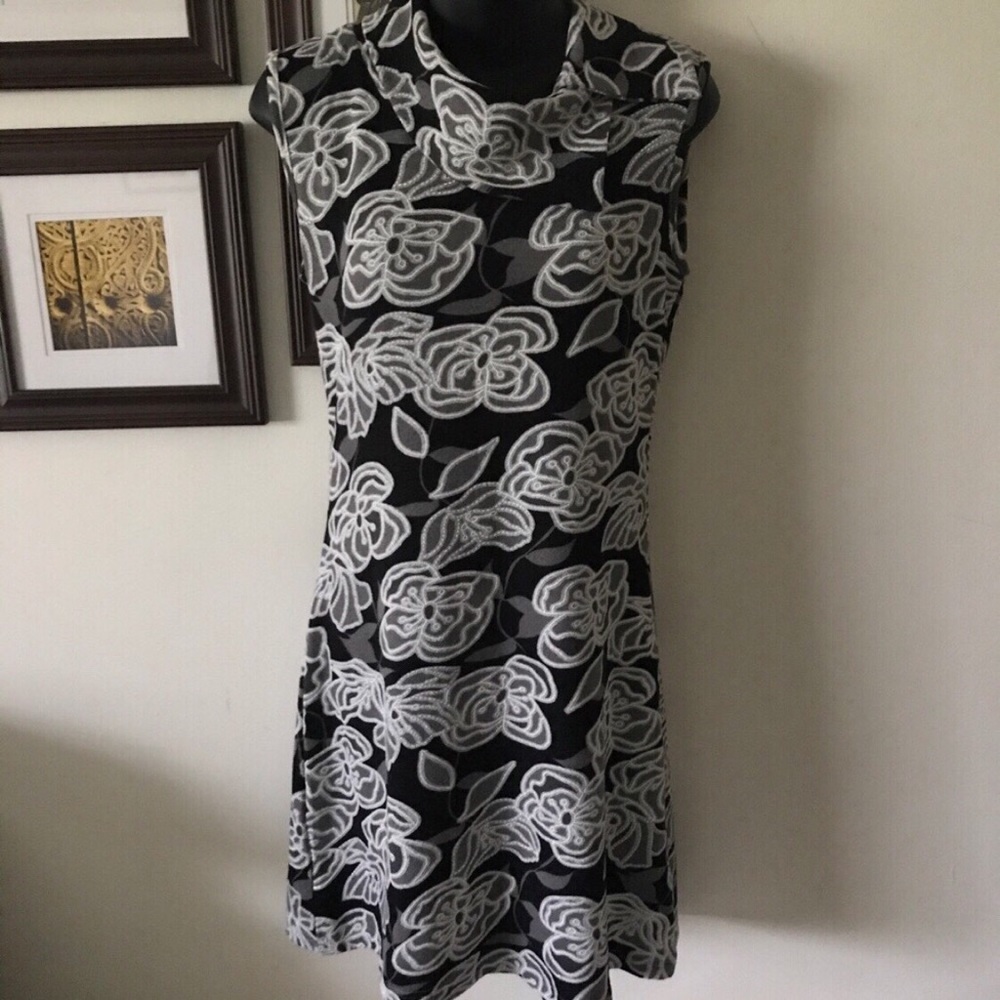 Sleeveless Floral Dress Funky People